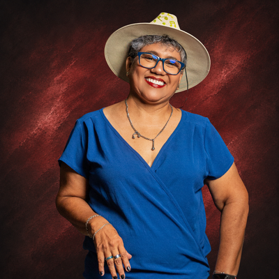 Sandra Gonzalez “la paloma”